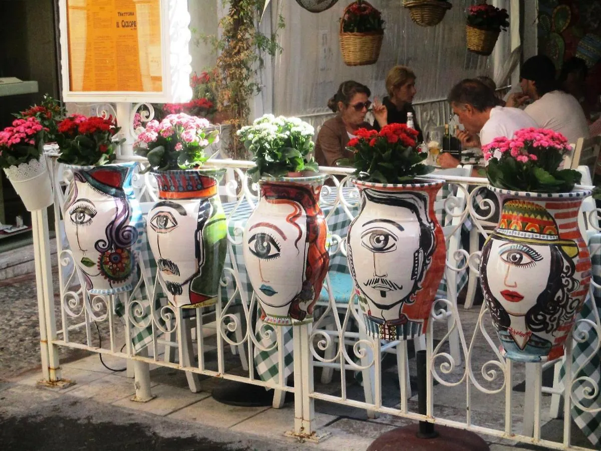 I Mori Taormina Apartment Italy