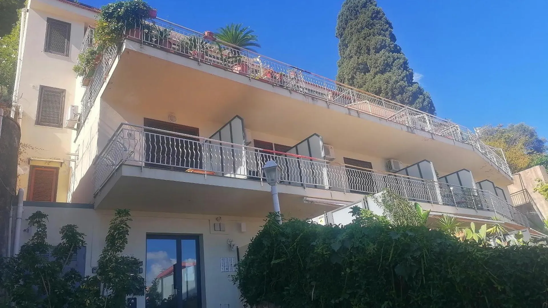 I Mori Taormina Apartment Italy